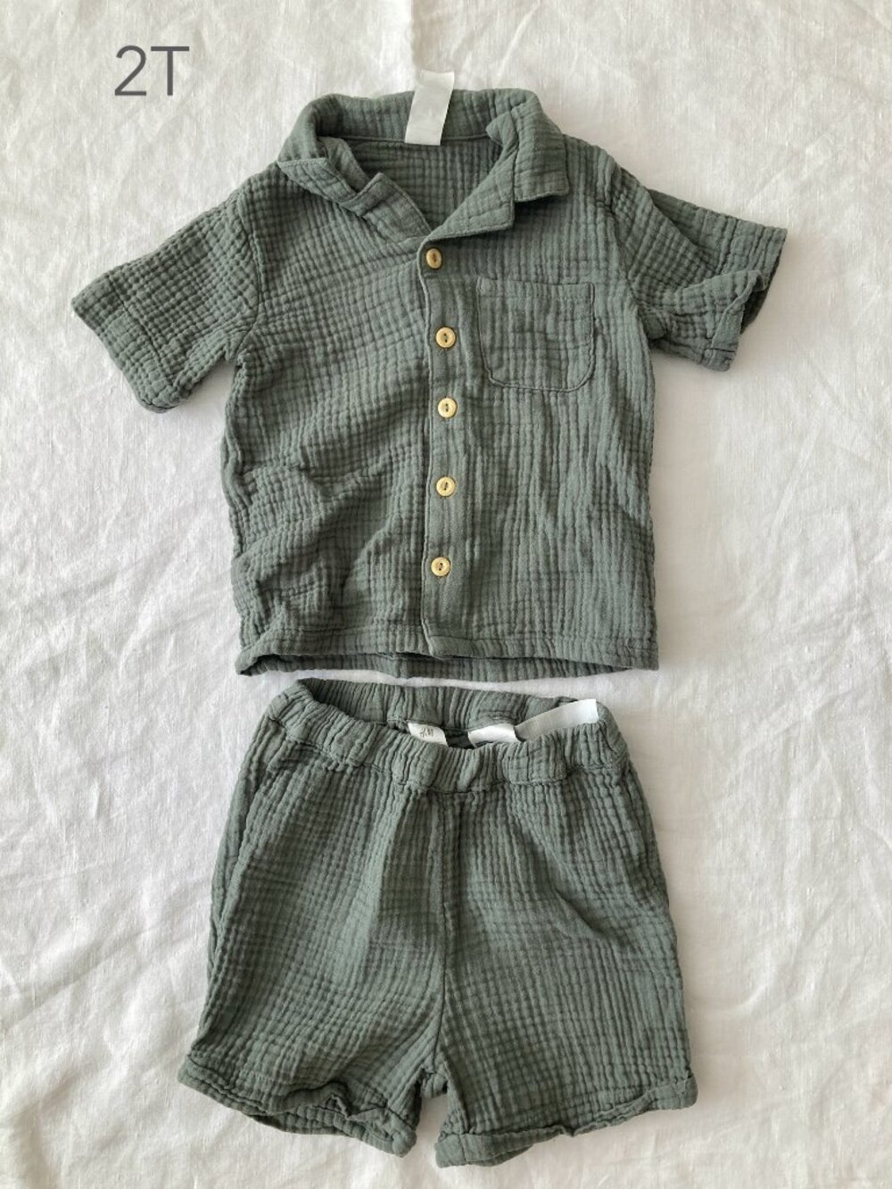 🪴5/$30 H&M 2T Toddler Green Crinkle Gauze Cotton Button Shirt Shorts Summer